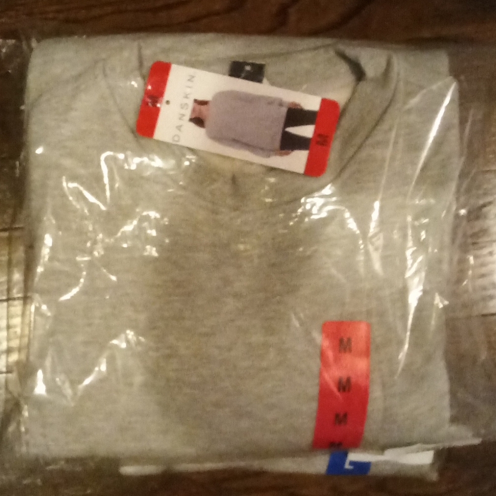 New! Danskin Ladies' Oversized Crewneck with Pocket choose size fast Shipping! - Picture 3 of 3